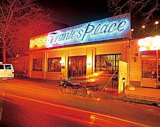 《暗邪西部》概述预告发布 根除吸血鬼的威胁